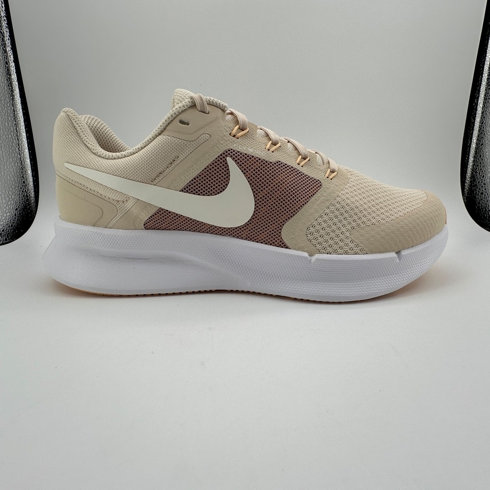 Nike Run Swift 3 Shoes Womens 10 White Sail Orange Chalk Sneakers DR2698 107 NEW - Picture 2 of 12